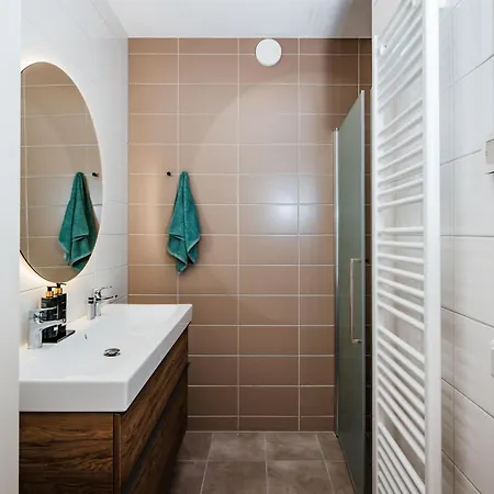 度假居 In Veluwe With Veranda *