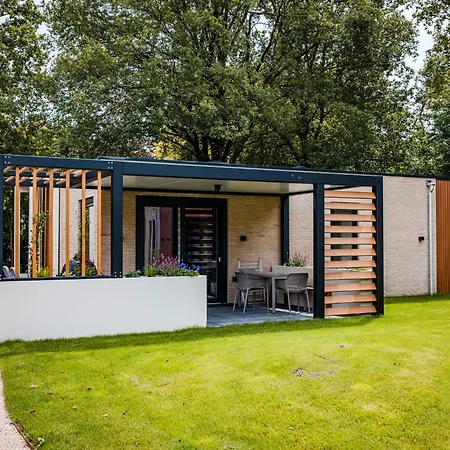 度假居 In Veluwe With Veranda