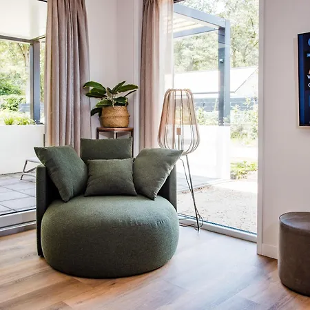 度假居 In Veluwe With Veranda *