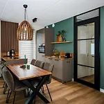 度假居 In Veluwe With Veranda 福尔特赫伊曾