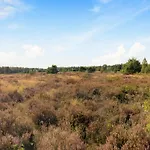 度假居 In Veluwe With Veranda
