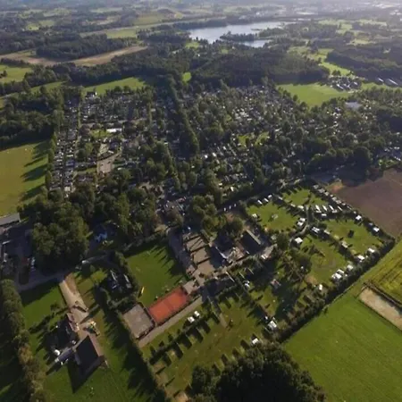In Veluwe With Veranda بيت للعطل فورتهاوزن